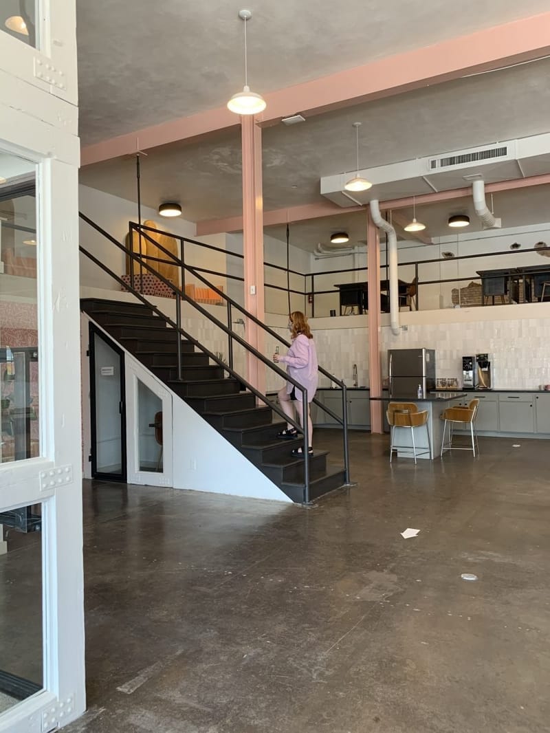 Common Desks - Oak Cliff, 633 West Davis Street, 75208 - Dallas image 2