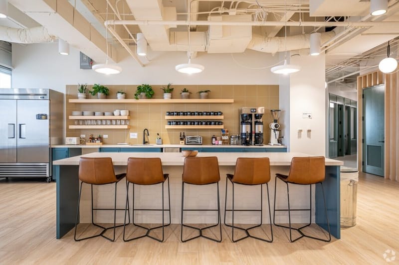 Common Desk - Post Oak Blvd, 3040 Post Oak Blvd, 77-56 - Texas image 3