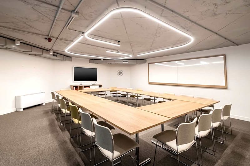 Regus - (Spaces) - Plaza Universitat - Gran Via de les Corts Catalanes, 583 - Barcelona image 3