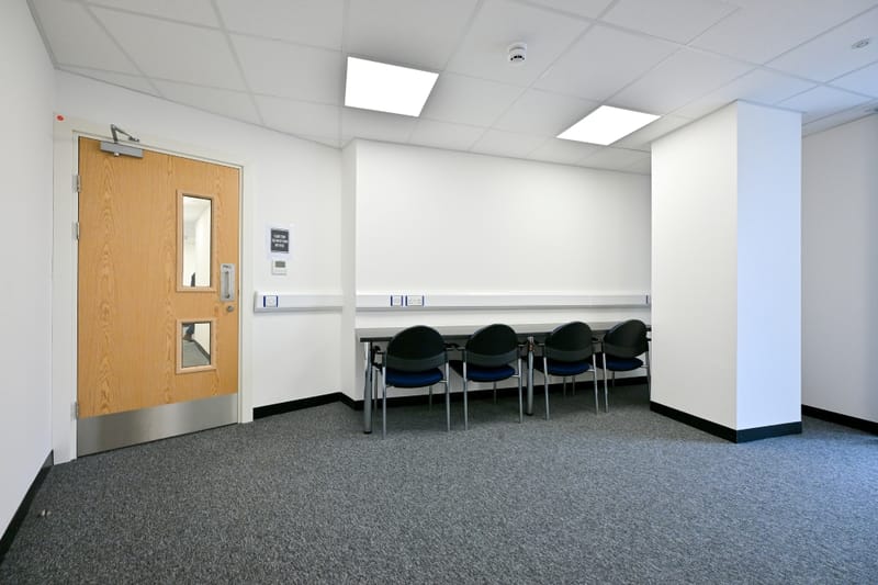 Access Office Suites - 893 Great West Road, TW7 5PD - Brentford image 2