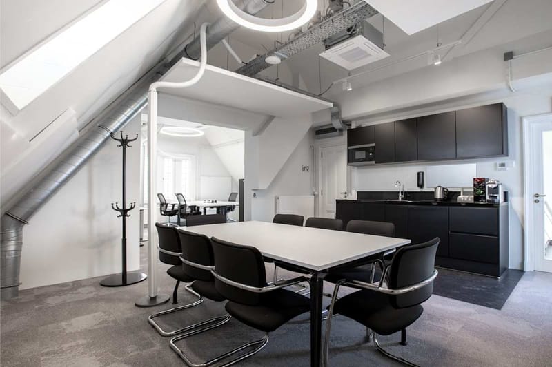 The Office Operators - Nieuwezijds Voorburgwal 104-108, 1012 SG - Amsterdam image 3