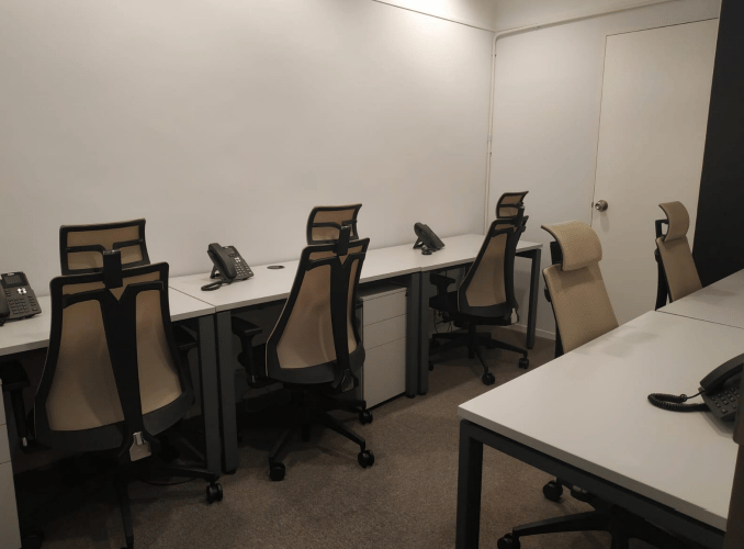 Erba - CRE CENTRE - 889 Cheung Sha Wan Road - Hong Kong image 7