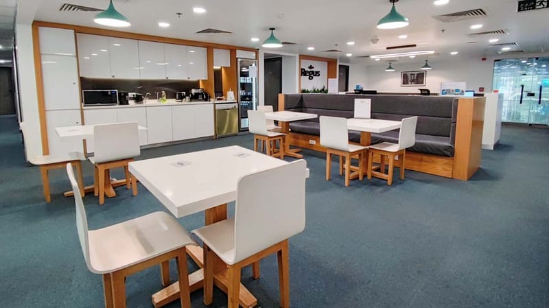 IWG (Regus) - Paramount Business Complex - Heliopolis, 4471433 - Cairo image 5