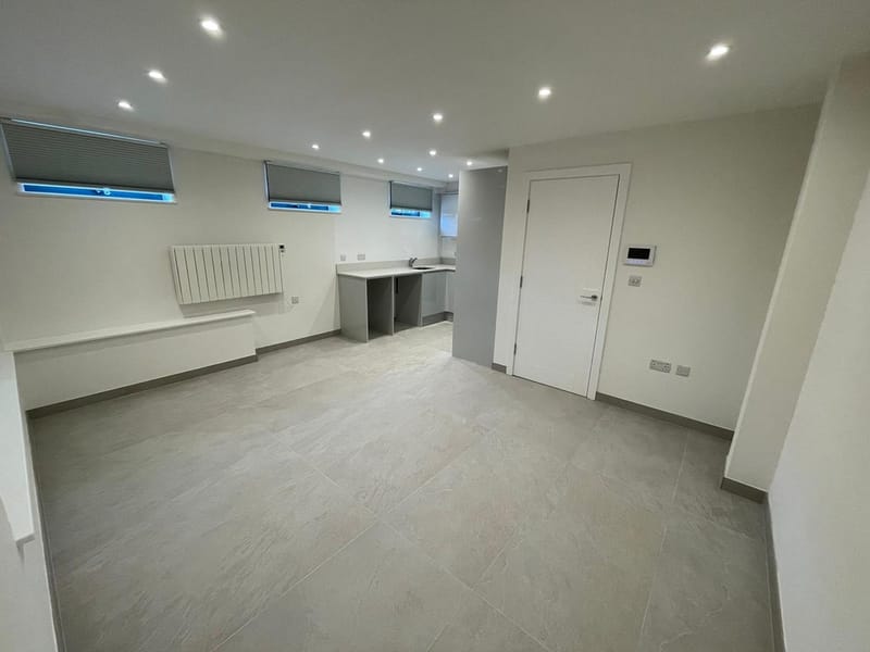 Inspec Services Ltd - (Managed 2742sqft) Churchfield Way, N12 - Barnet image 5