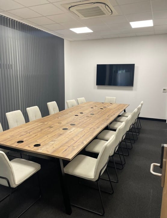 Unit Management Ltd - Argent Court - 175 Hook Rise South, KT6 - Tolworth image 4