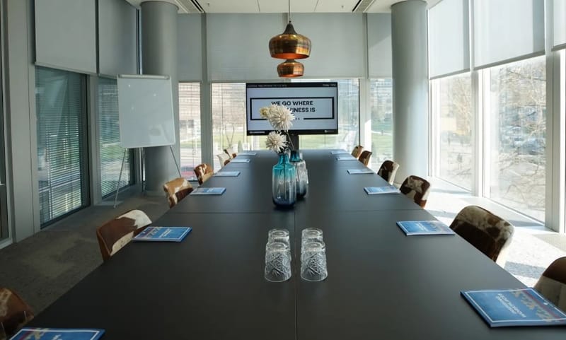 Tribes - Dusseldorf GAP - 15 Graf-Adolf-Platz, 40213 - Dusseldorf image 2