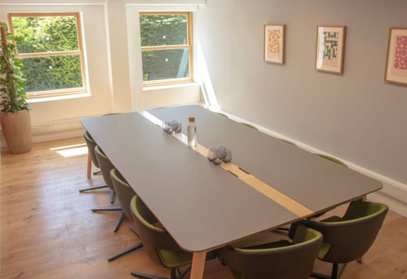 Chadwick Business Centres Limited - Cheyenne House - West Street, GU9 7EQ - Farnham image 3