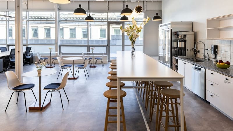 WeWork - 455 Rue Saint-Antoine Ouest, QC H2Z - Montreal image 6