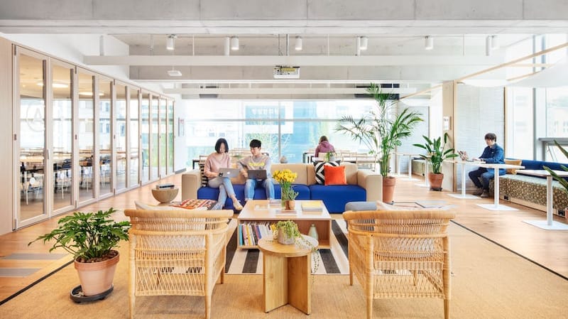 WeWork - 75 Rockefeller Plaza, West 52nd Street, NY 10019 - New York image 2