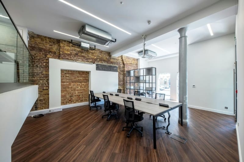 Wokrplace Plus (Managed 1,784 sqft) - Saxon House - 50 Southwark Street, SE1 1UN - Borough image 2