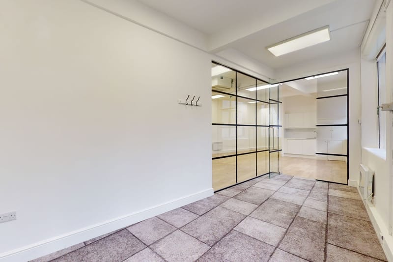 Sub800 Managed (1,756 - 1,756 sqft) - 30 Warner St, London EC1R 5EX, UK image 6