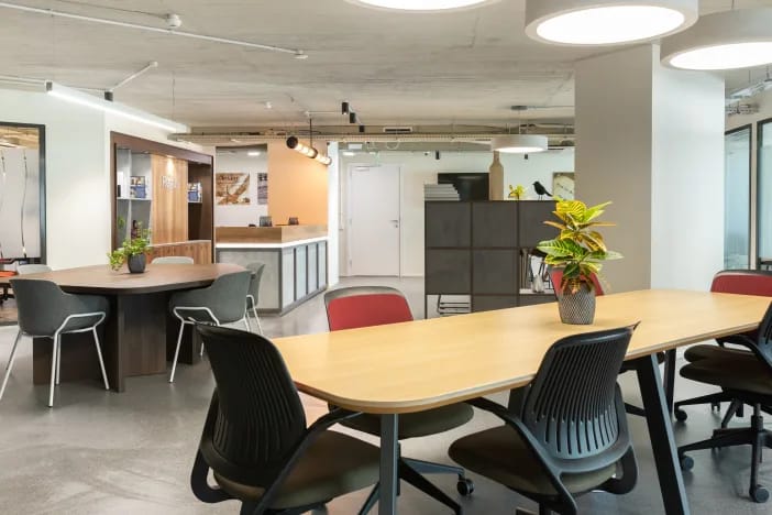 IWG - Junction Business Centre - Triq Sqaq Lourdes - St. Julians image 4
