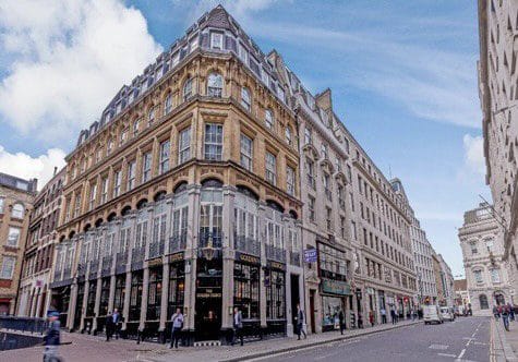 Breezblok (Managed 1,221 - 1,321 sqft) - 6-7 Queen Street, EC4N - Bank image 6