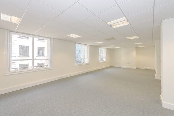 Breezblok (Managed 1,221 - 1,321 sqft) - 6-7 Queen Street, EC4N - Bank image 2