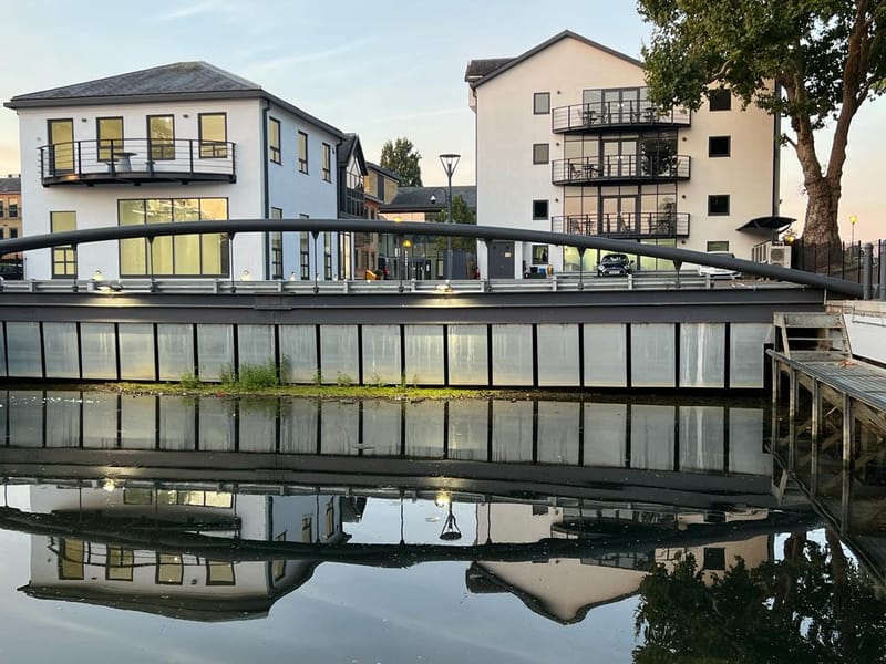 London & Suffolk Properties Limited (Managed 900 sqft) - Parris House - Kingsbury Crescent, TW18 - Staines image 5