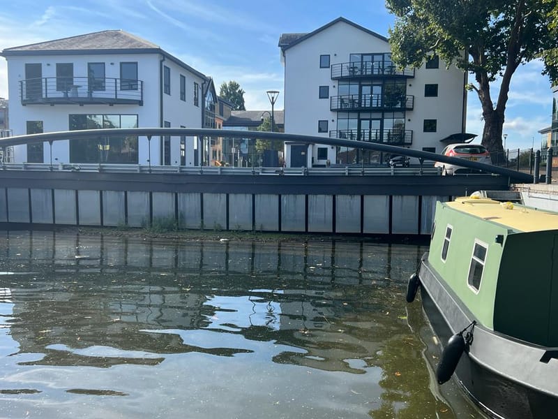 London & Suffolk Properties Limited (Managed 300 sqft) - Captains House - Kingsbury Crescent, TW18 - Staines image 4