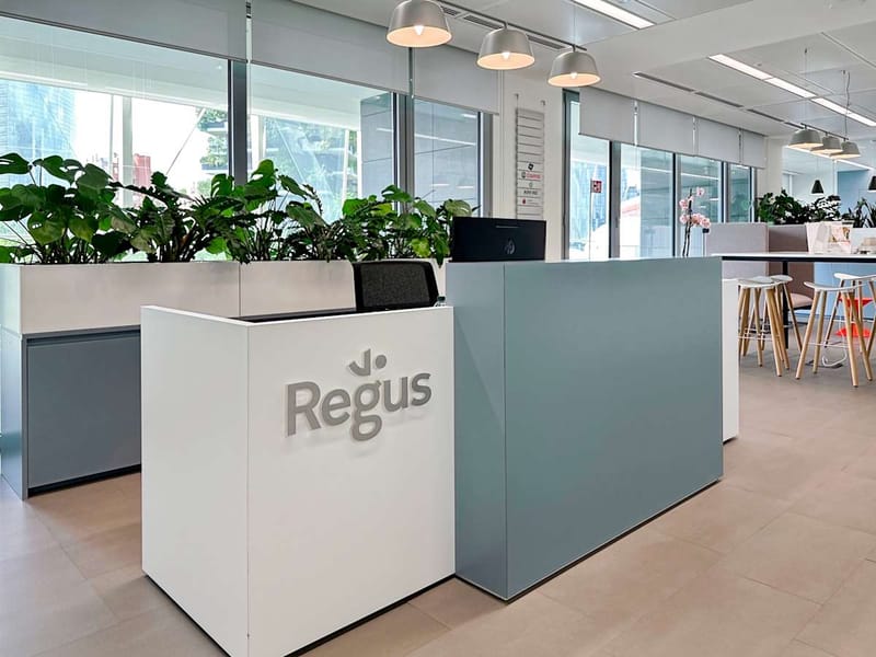 IWG (Regus) - 23 Via Gaetano de Castillia, 20124 - Milan Isola image 11