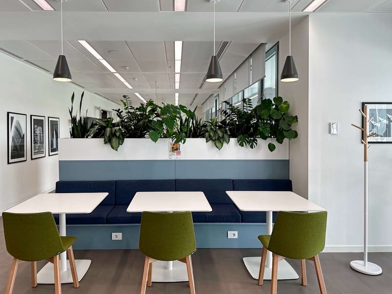 IWG (Regus) - 23 Via Gaetano de Castillia, 20124 - Milan Isola image 5
