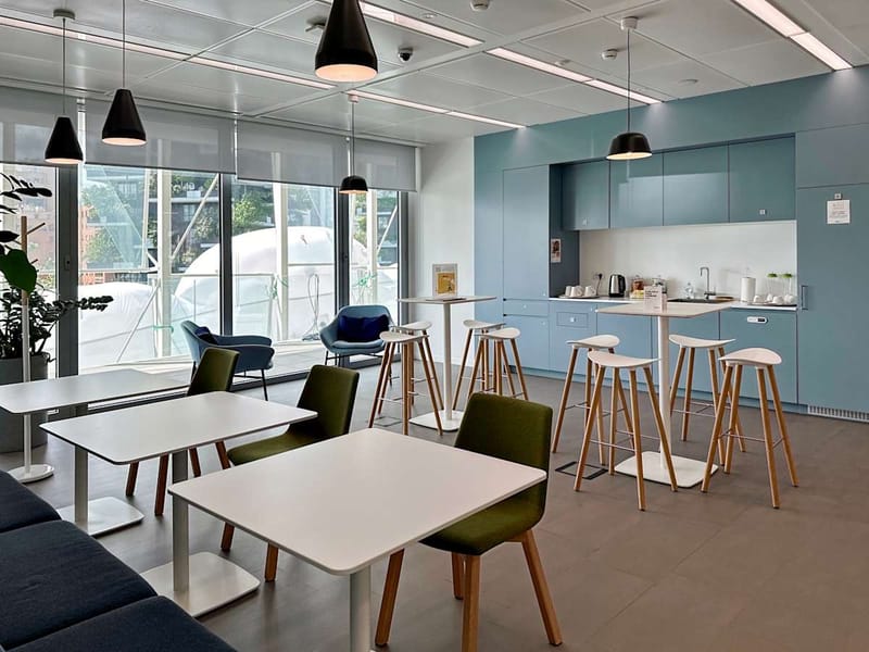 IWG (Regus) - 23 Via Gaetano de Castillia, 20124 - Milan Isola image 6