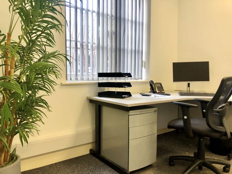 Sunningend Business Centre - 22 Lansdown Industrial Estate, GL51 - Cheltenham image 10