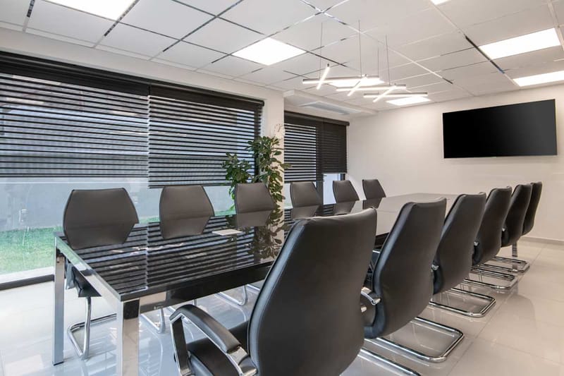 IWG (Regus) - 58 Grigoriou Lampraki, 16675 - Athens image 11