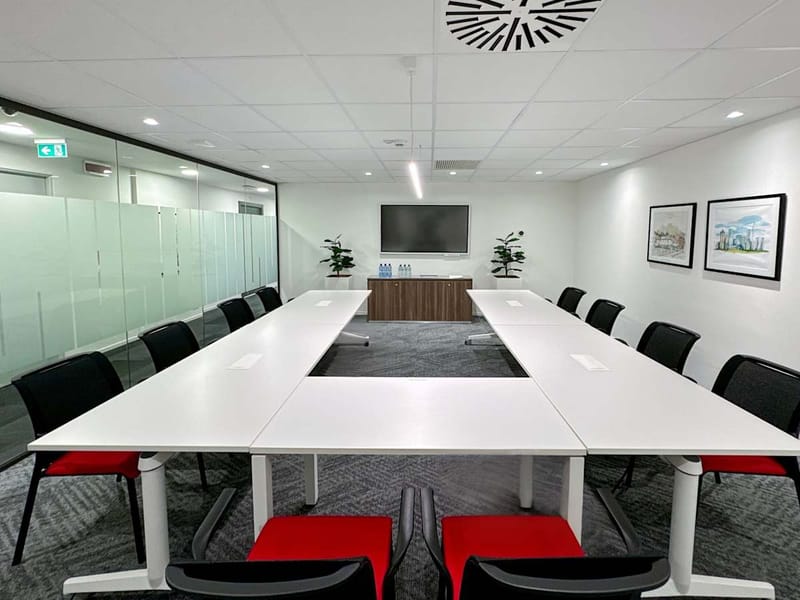 IWG (Regus) - 108 Via Roma, 20060 - Cassina de Pecchi image 3