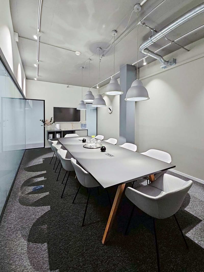 IWG (Regus) - 56 Hagenholzstrasse, 8050 - Zurich image 4