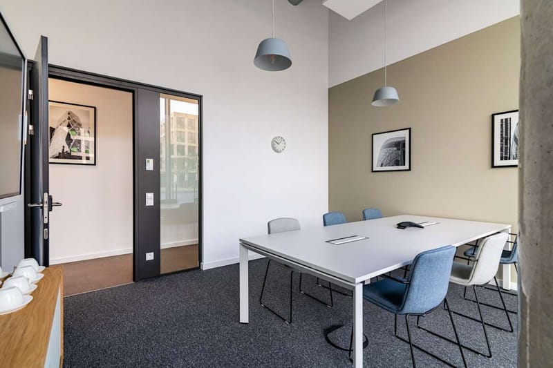 IWG (Regus) - 3 Basler Strasse, 61352 - Bad Homburg image 4
