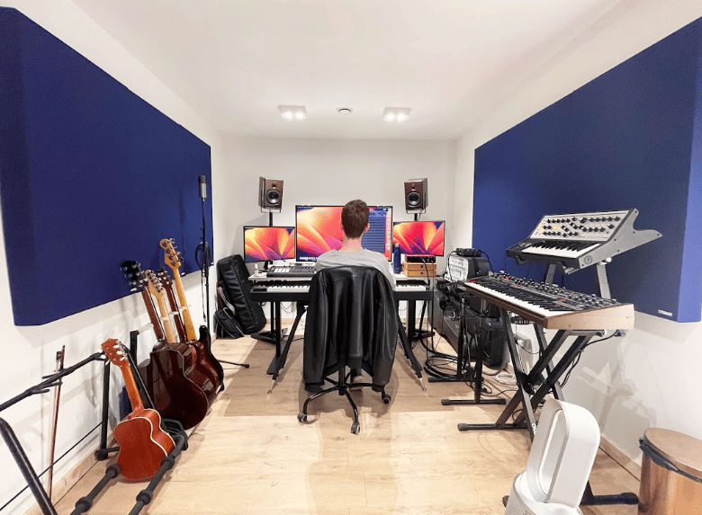 Mainyard Studios (Managed 72 - 355 sqft) - 679 High Road, E10 6RA - Leyton image 6