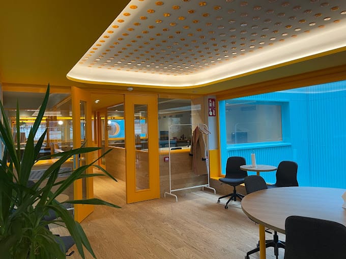 Impact Hub - 10 Calle Javier Ferrero, 28002 - Madrid image 3