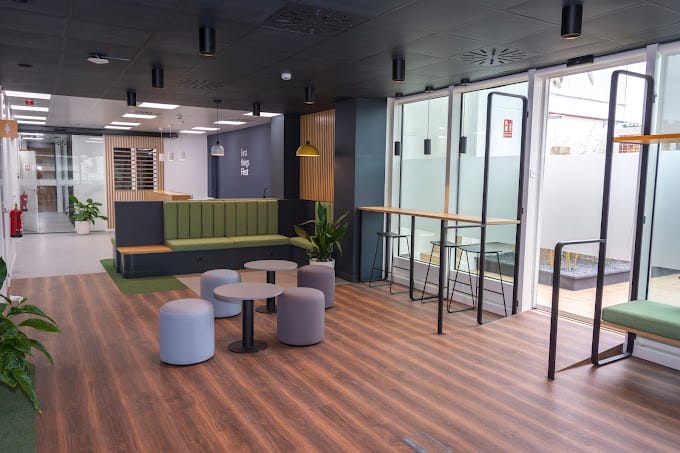 First Workplaces - 161 Carrer de Tarragona, 08014 - Barcelona image 5