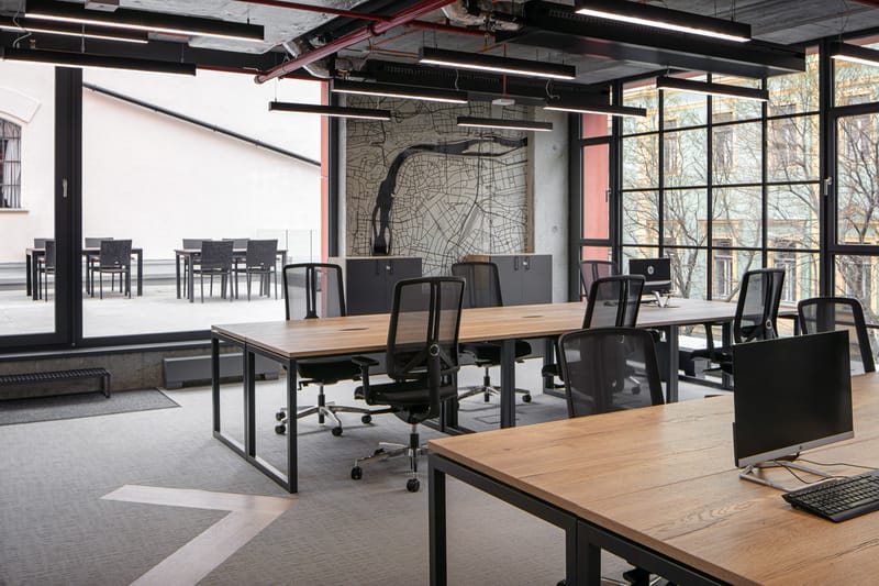 Scott.Weber Workspace - 39 Pernerova, Praha 8 - Prague image 12
