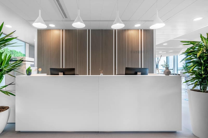 IWG (Regus) - Stop & Work Versailles Chantier - 2-12 Parvis Colonel Arnaud Beltrame, 78000 - Versailles image 2