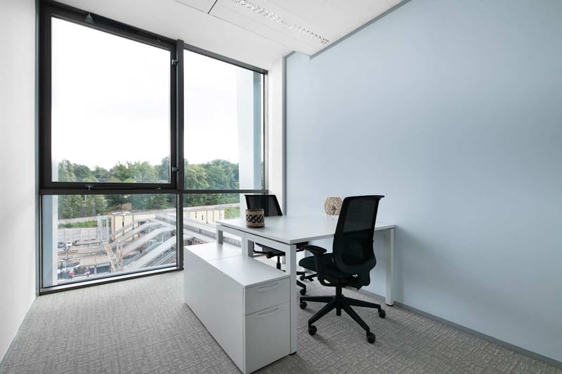 IWG (Regus) - Stop & Work Versailles Chantier - 2-12 Parvis Colonel Arnaud Beltrame, 78000 - Versailles image 4