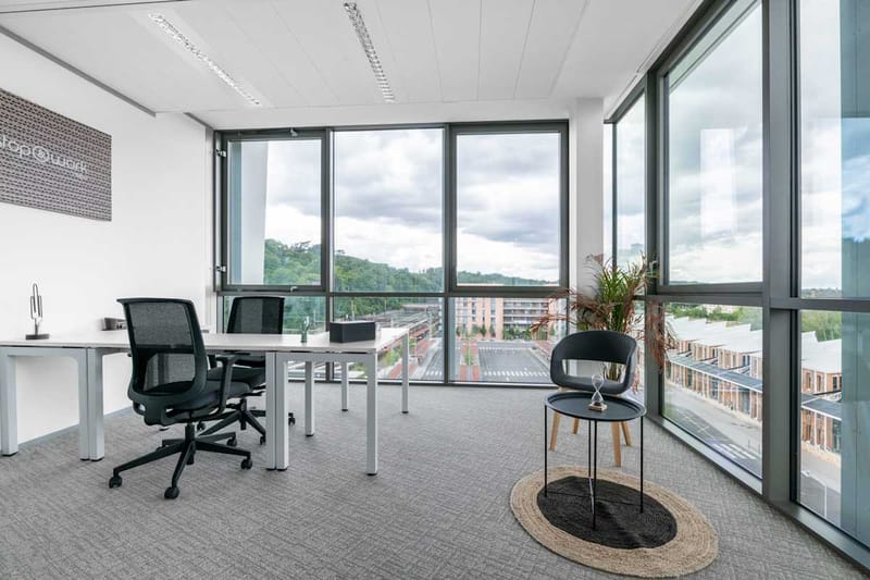 IWG (Regus) - Stop & Work Versailles Chantier - 2-12 Parvis Colonel Arnaud Beltrame, 78000 - Versailles image 7