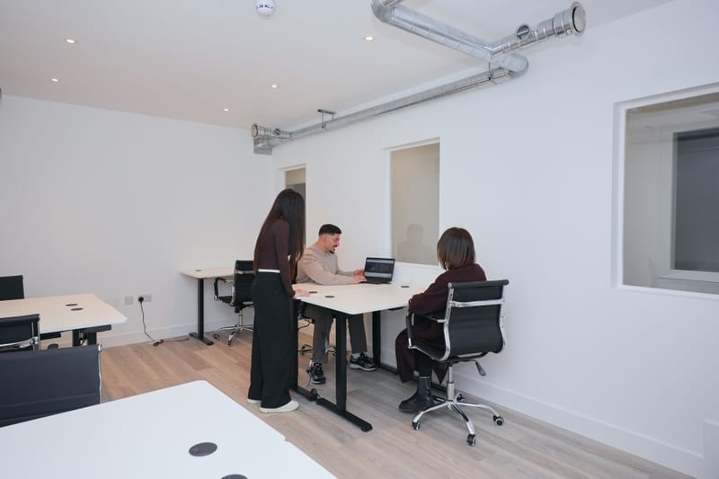 Varis Workspaces Ltd - Theobald Street, WD6 4PR - Borehamwood image 2