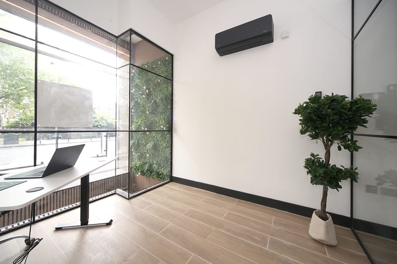 Varis Workspaces Ltd - 751 High Road, N12 8LD - North Finchley image 9