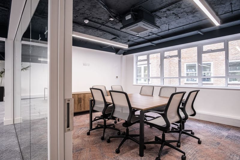 Workpad (Managed 1,930 sqft) - 20 Ironmonger Lane, EC2V - Bank image 4