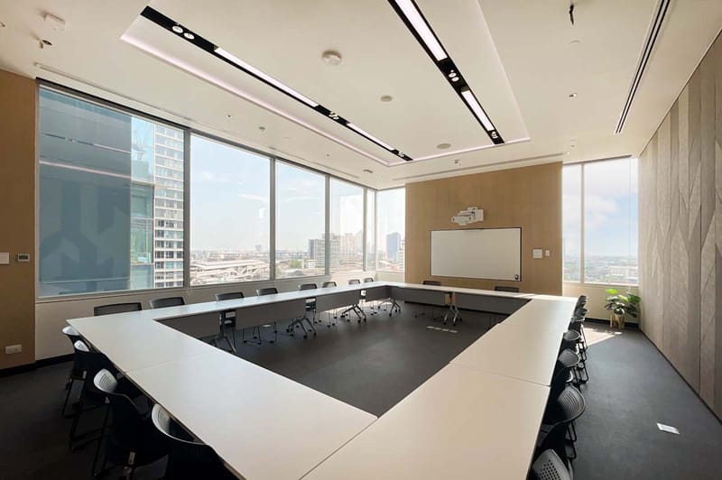 IWG (Regus) - 66 Tower - 2556 Sukhumvit Road, 10260 - Bangkok image 3