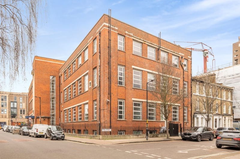 Simba Real Estates - Larcom House - 9 Larcom Street, SE17 1RT - Walworth image 8