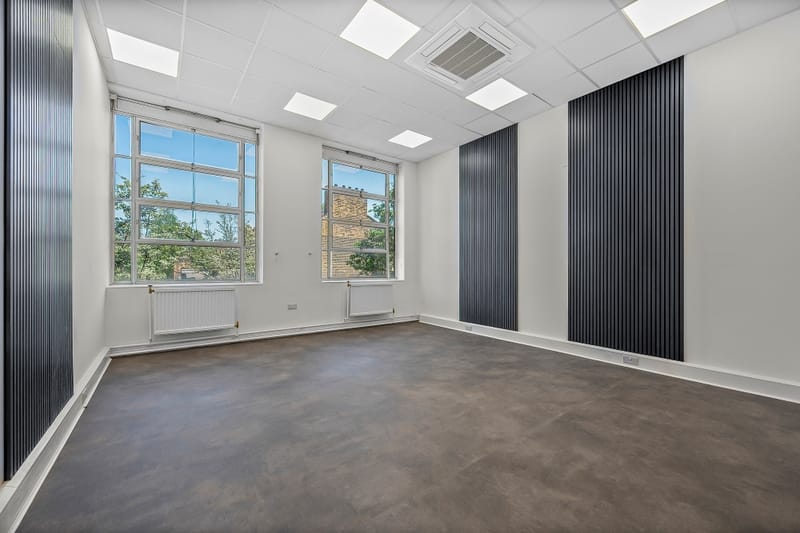Simba Real Estates - Larcom House - 9 Larcom Street, SE17 1RT - Walworth image 2