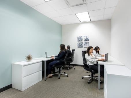 IWG (HQ) - 401 North Michigan Avenue, 60611 - Chicago, IL image 2