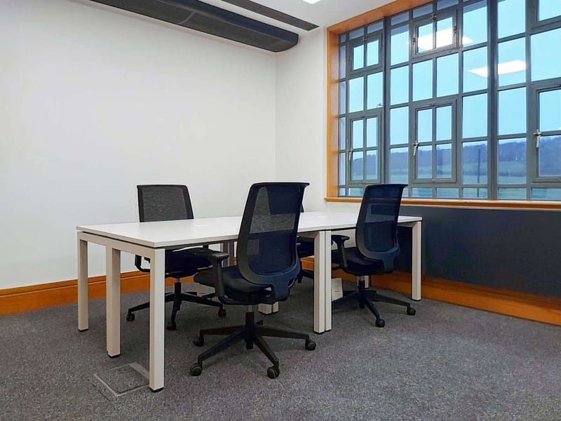 IWG (Regus) - India of Inchinnan - Greenock road, PA4 - Glasgow image 4