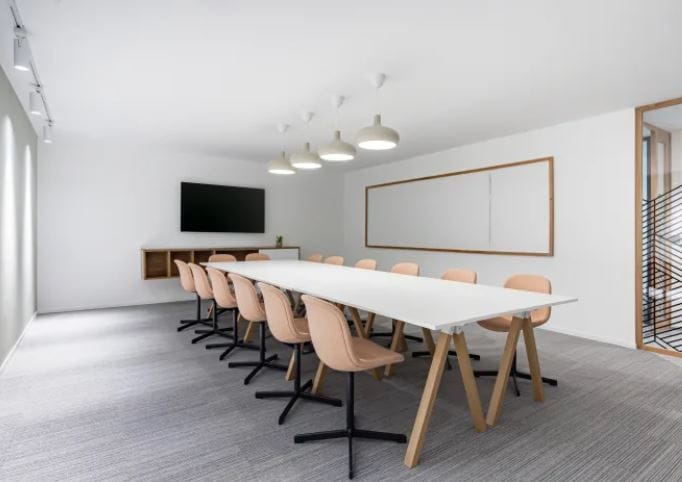 IWG (Regus) - Factories - 53 Avenue Jean Jaures, 93350 - Le Bourget image 3