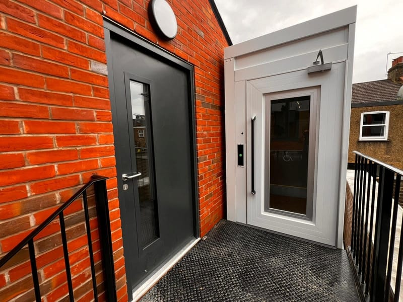 Hello Owl (Leased 234 - 1,100 sqft) - Swaker Yard - 2C Theobald Street, WD6 - Borehamwood image 6