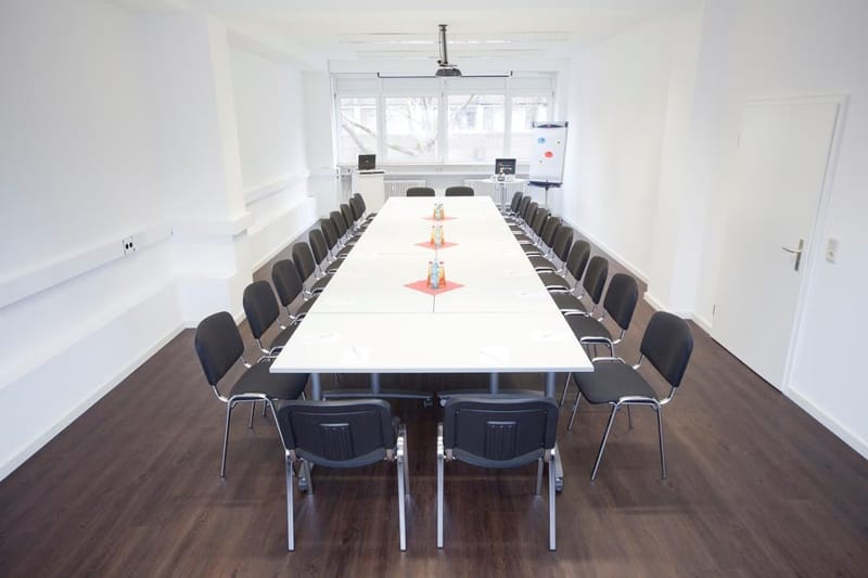 K-1 Business Club - 204 Hanauer Landstrasse, 60314 - Frankfurt image 9