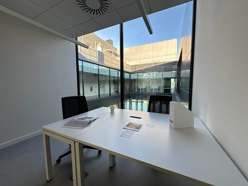 Regus - Polaris - 12 Avenida de Manoteras, 28050 - Madrid image 4