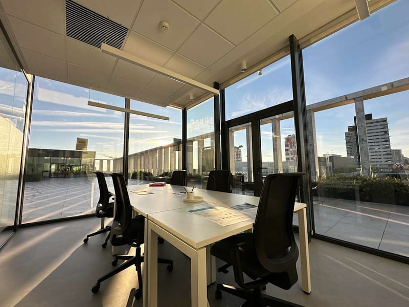 Regus - Polaris - 12 Avenida de Manoteras, 28050 - Madrid image 7