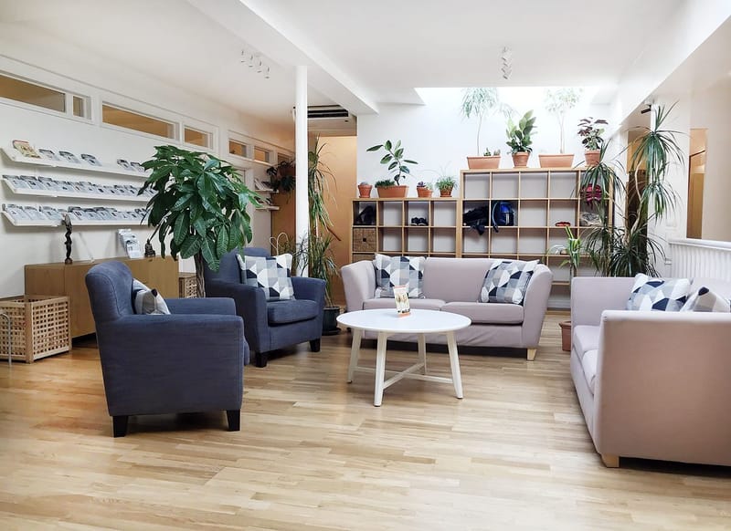 The Light Centre - 9 Eccleston Street, SW1W - Belgravia image 3