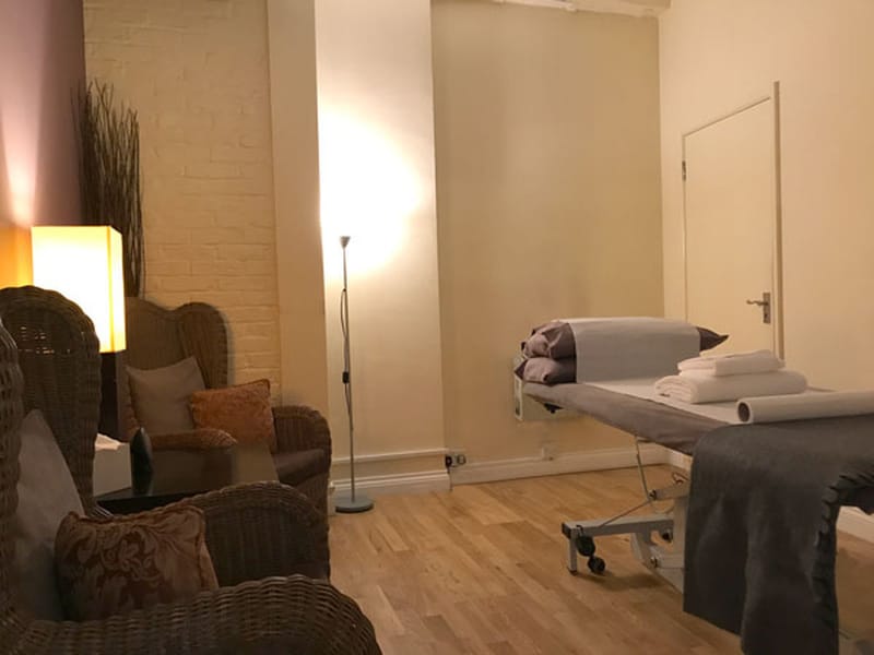The Light Centre - 9 Eccleston Street, SW1W - Belgravia image 6